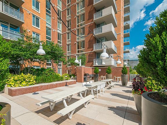 3rd image of 8421 Broad St #5397554