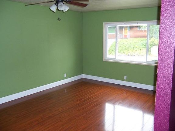 3rd image of 1713 W Spofford Ave