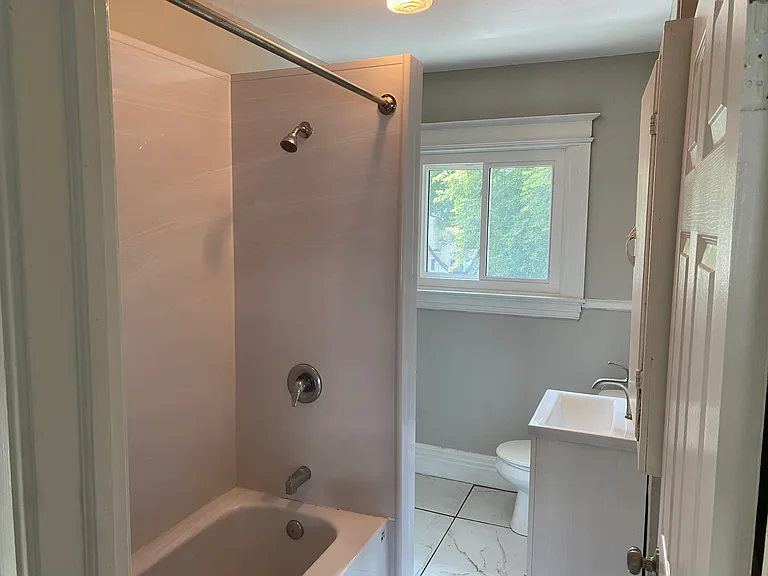 64 Nelson St #64 — Photo 9