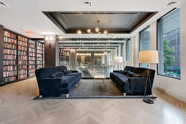 Rented by EXR | media 81