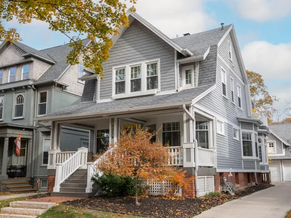 3234 North Shepard AVENUE, Milwaukee, WI 53211