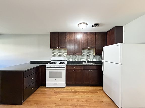 2nd image of 8500 Waukegan Rd APT 8