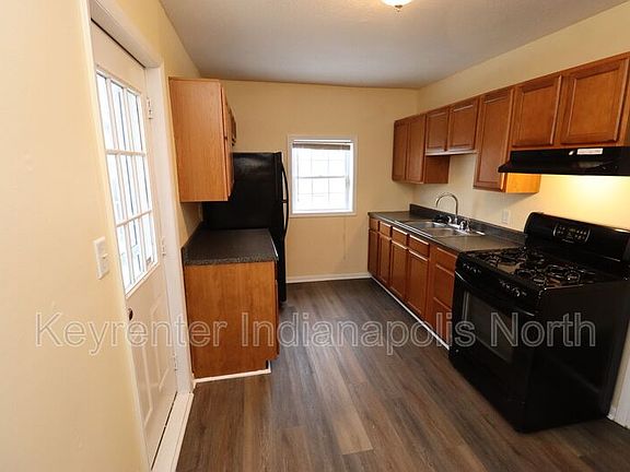 5th image of 7816 E 46th St