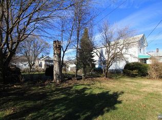 24 Cleveland Ave, Waldwick, NJ 07463