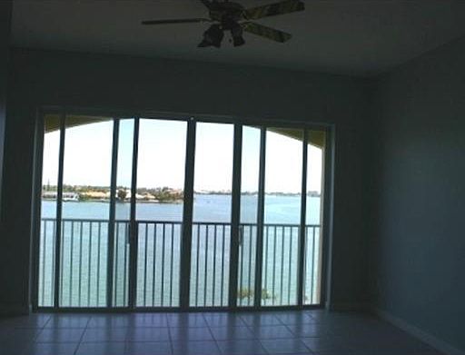 4th image of 3 E Harbour Isle Drive #Ph06
