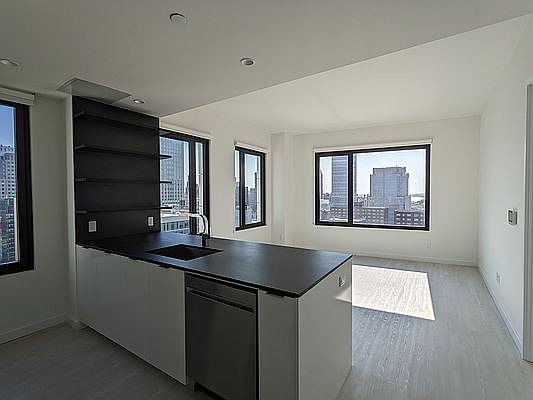 1st image of 22 Chapel St APT 19C