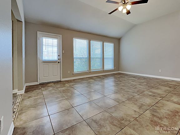 3rd image of 24403 Wild Horses Dr