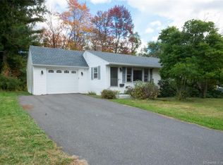 285 Hickory Cir, Middletown, CT 06457