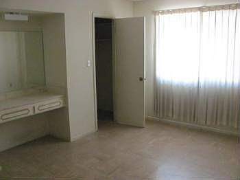 3rd image of 241 S Bandera Cir