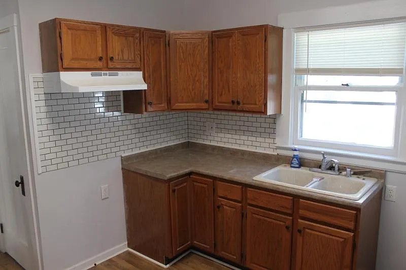 535 Birr St photo 1