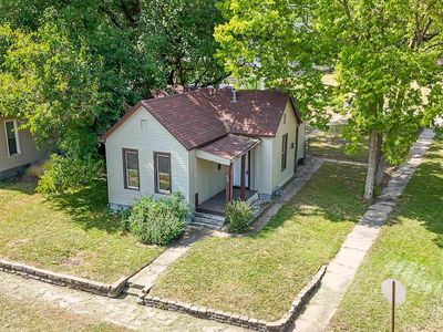 527 N Grand Ave, Sedalia, MO, 65301