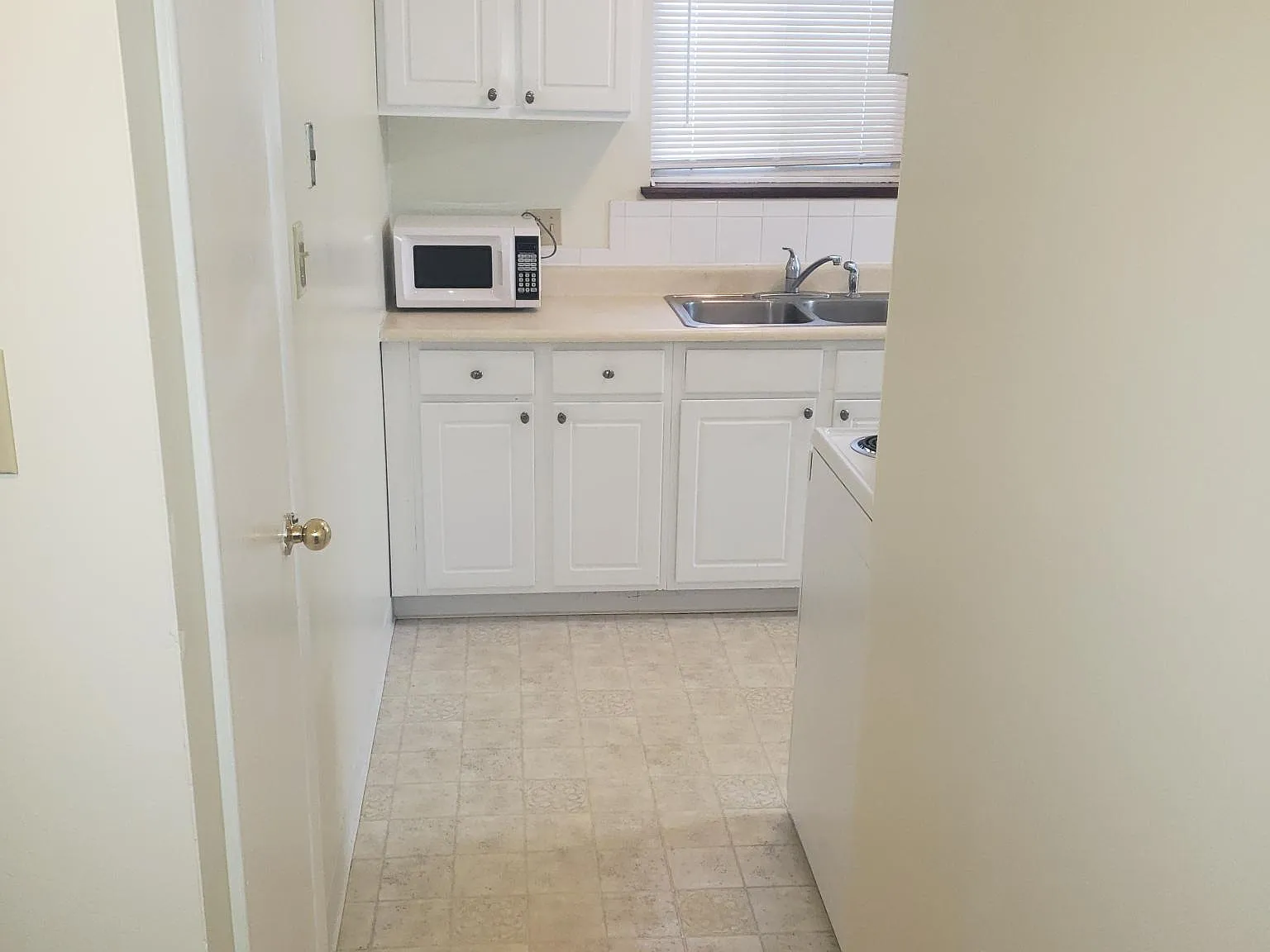 172 Spruce Street — Photo 2
