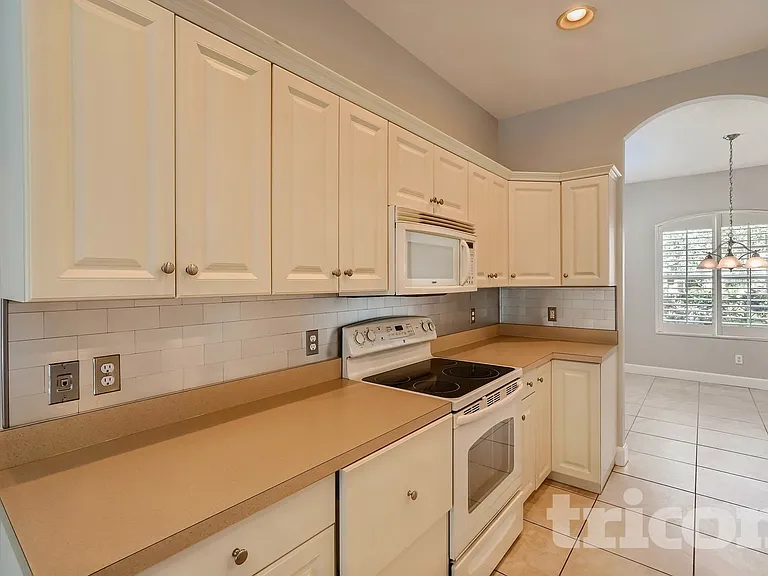 5270 Levi Ln — Photo 16