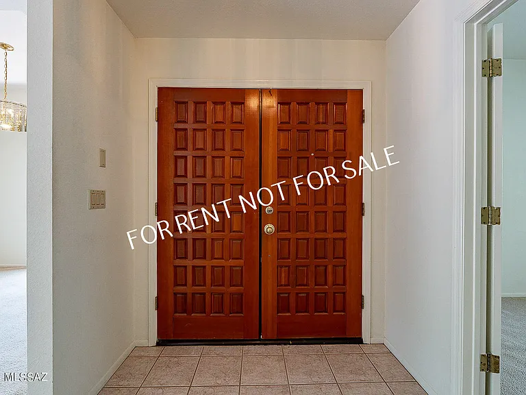 936 E Camino Diestro — Photo 5
