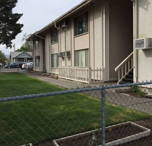 216 W 2nd Ave #E — Photo 1