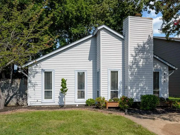 1425 Oak Knoll Ct, Virginia Beach, VA 23464