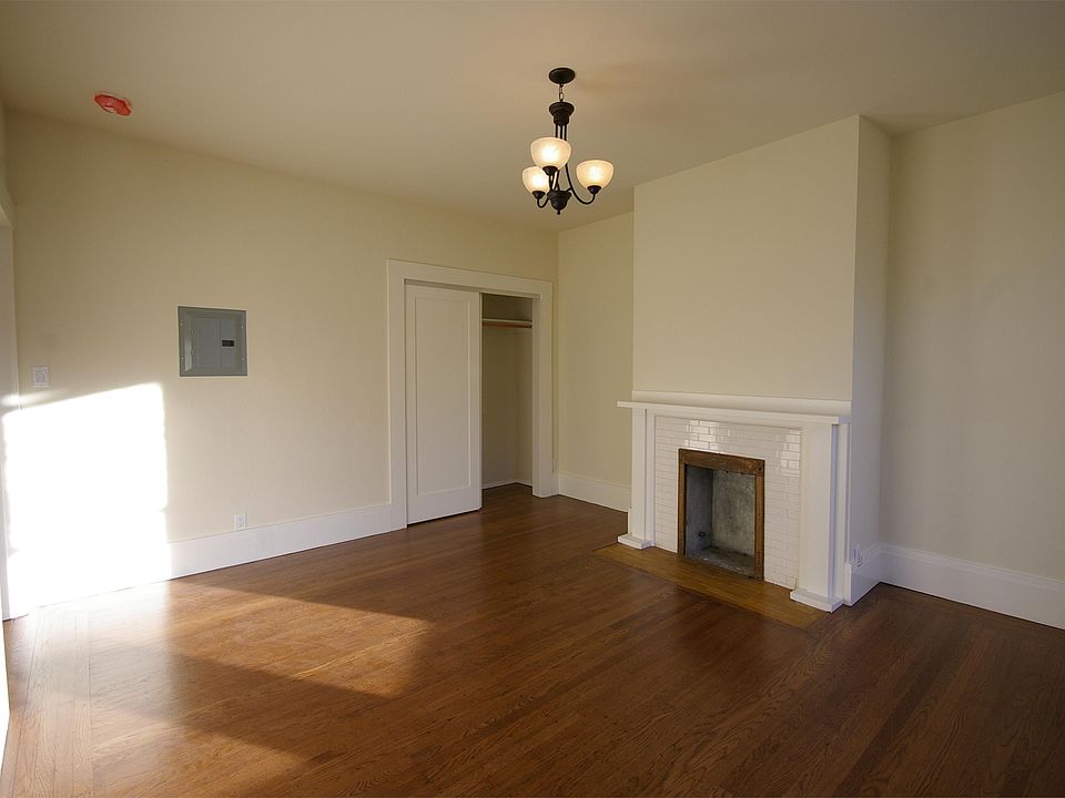1st image of 38 Belvedere St #11300387