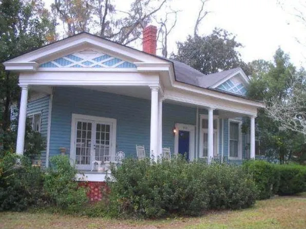 202 W Gordon St, Quitman, GA 31643