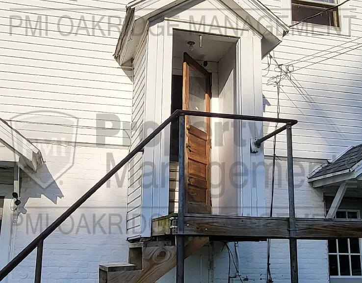 212 S Main St #4 — Photo 2