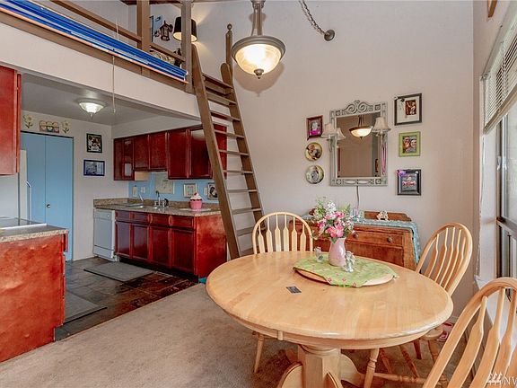 3rd image of 7315 N Skyview Ln APT L302