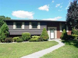 104 Sherry Ct, Weirton, WV