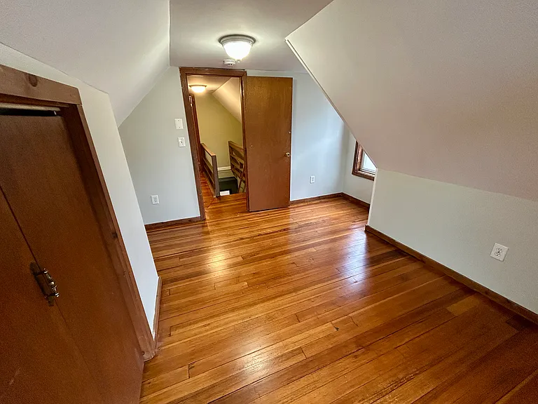 59 Pleasant St #202 — Photo 4