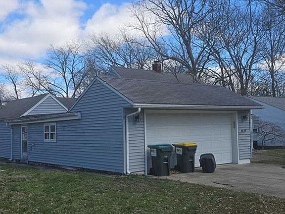3rd image of 1431 Washington St
