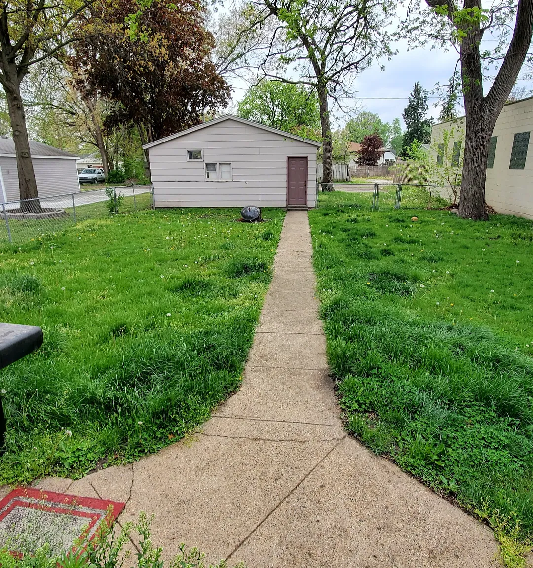2 bed, 731 sqft, $1,175 — Photo 2