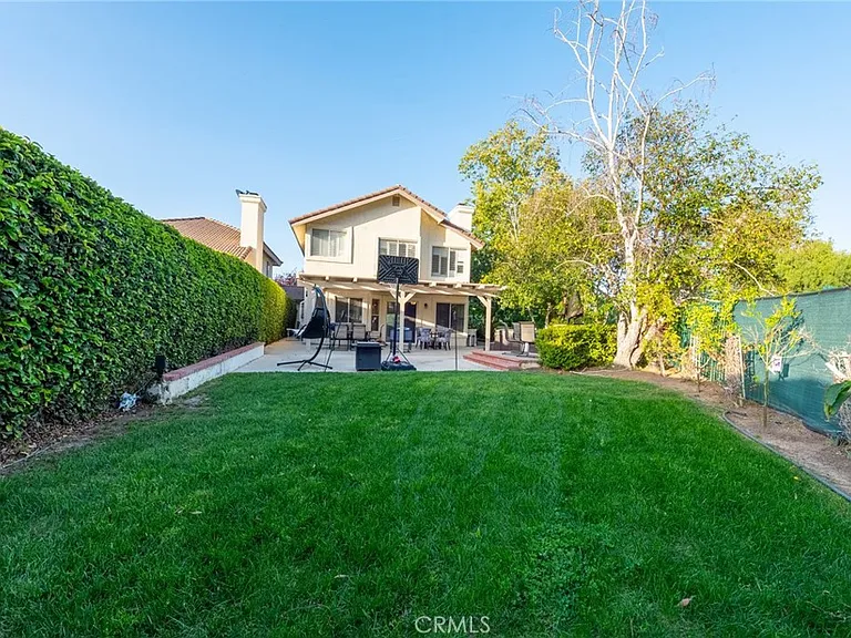 10 Valley Crest Rd — Photo 44