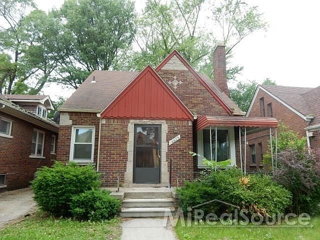2nd image of 18675 Monica St