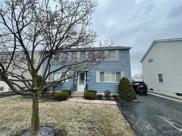 61 Patricia Ln, Cheektowaga, NY 14227
