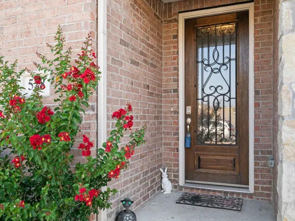 528 Retama Dr, Fort Worth, TX 76108