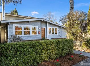 3813 NE 70th Street, Seattle, WA