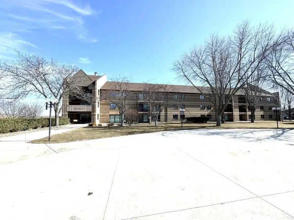 1801 Becker Ave SE APT 206, Willmar, MN 56201