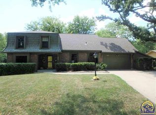 3317 SW Randolph Ave, Topeka, KS 66611