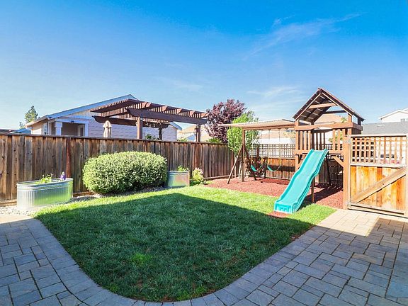 3rd image of 16720 San Dimas Ln