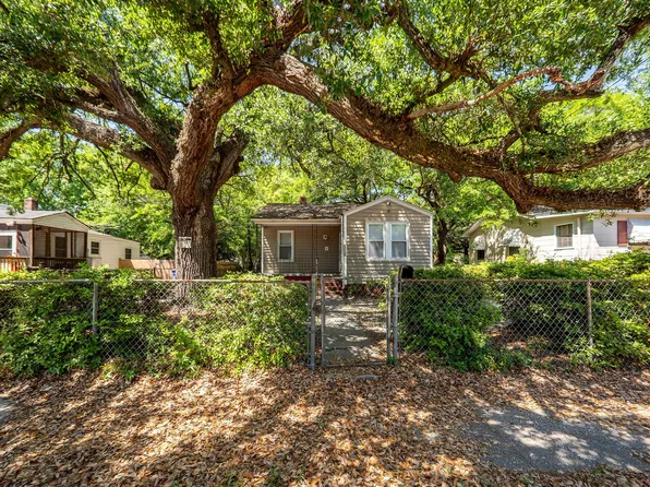 2620 Woodlawn Ave, North Charleston, SC 29405