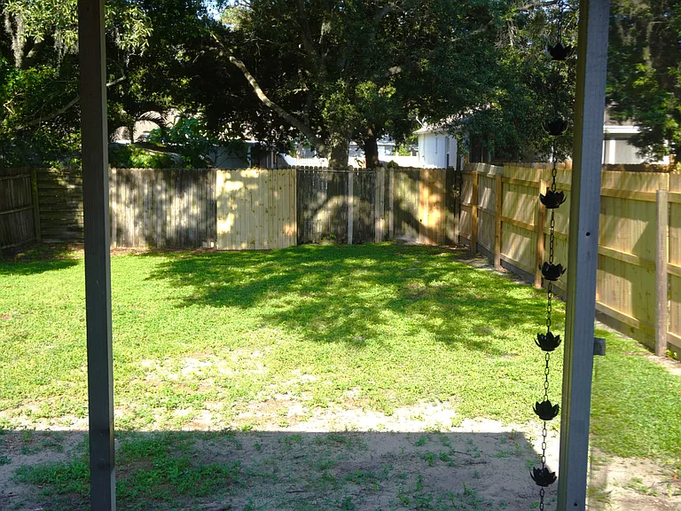 15224 Waverly St #1 — Photo 15