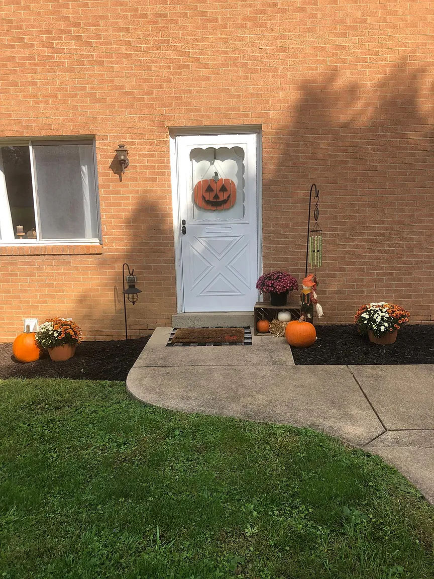 240 Walnut St #A photo 1
