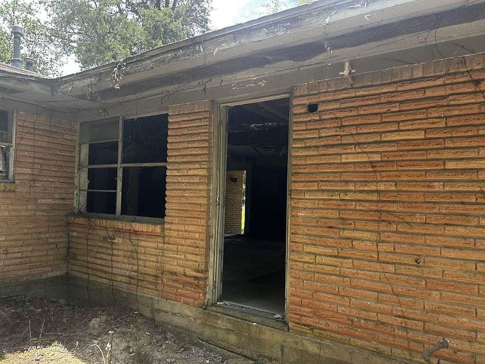 2nd image of 4217 Fresenius Rd