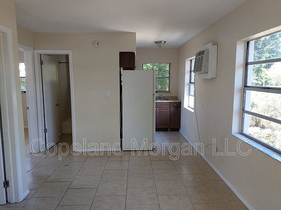 5th image of 2951 6th Ave S #3