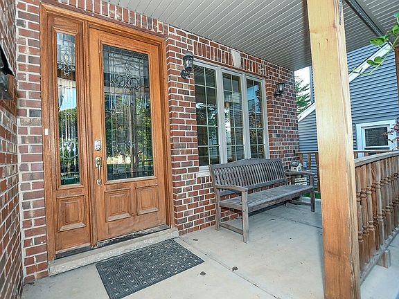 5th image of 9132 Lynwood Dr