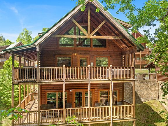 5th image of 543 Blackberry Ridge Way