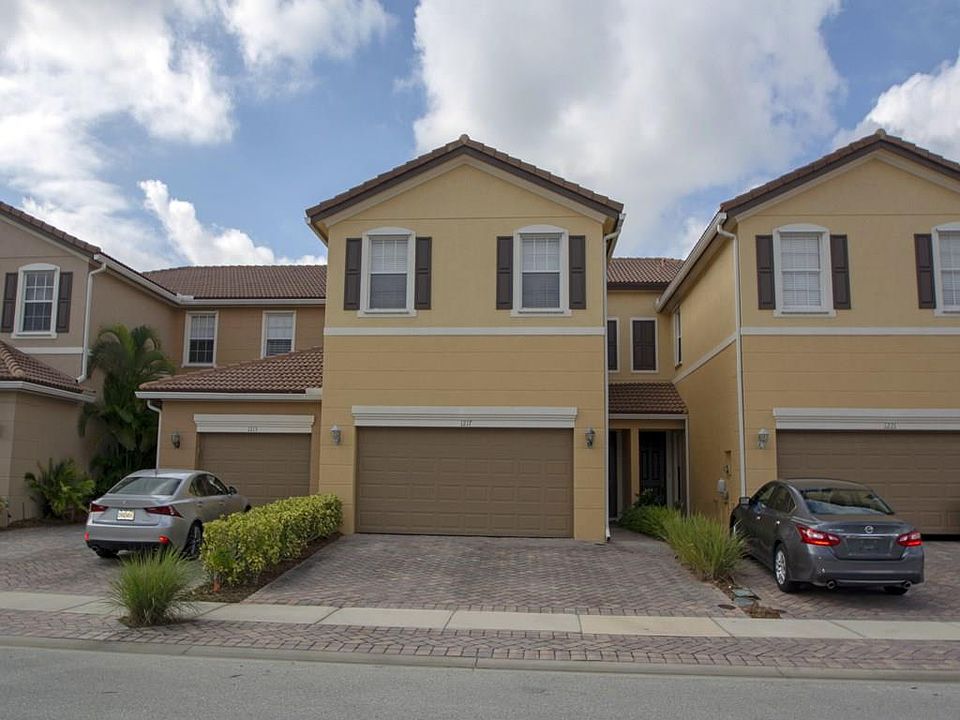 1st image of 1217 Cheval Dr