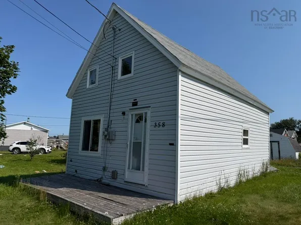 358 Douglas Ave, Glace Bay, NS B1A 1C4