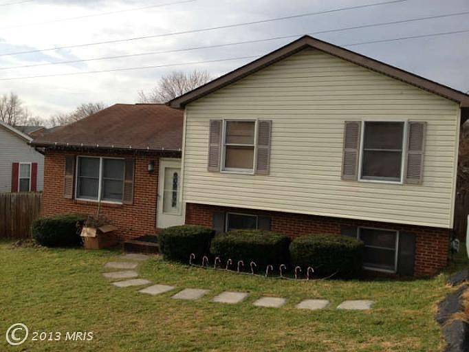 1st image of 116 Obriens Cir