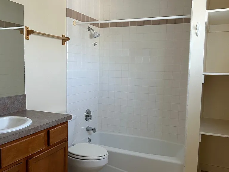 726 N 15th Ave — Photo 12