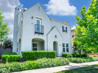 3152 McKinley Village Way, Sacramento, CA 95816