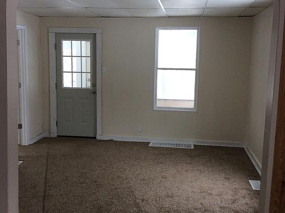5th image of 1527 Flake St