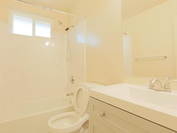 3rd image of 750 Harvard Ave APT 3